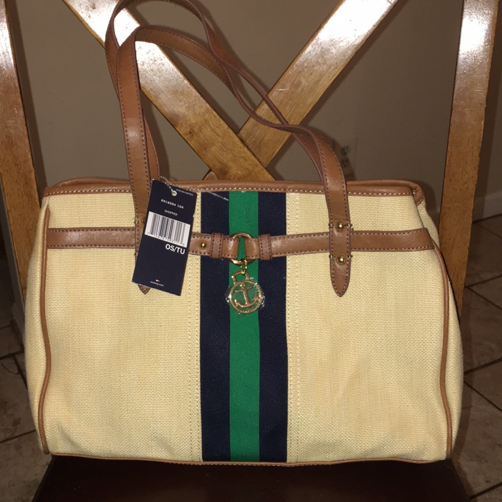 Tommy Hilfiger Purse - Picture 2 of 8